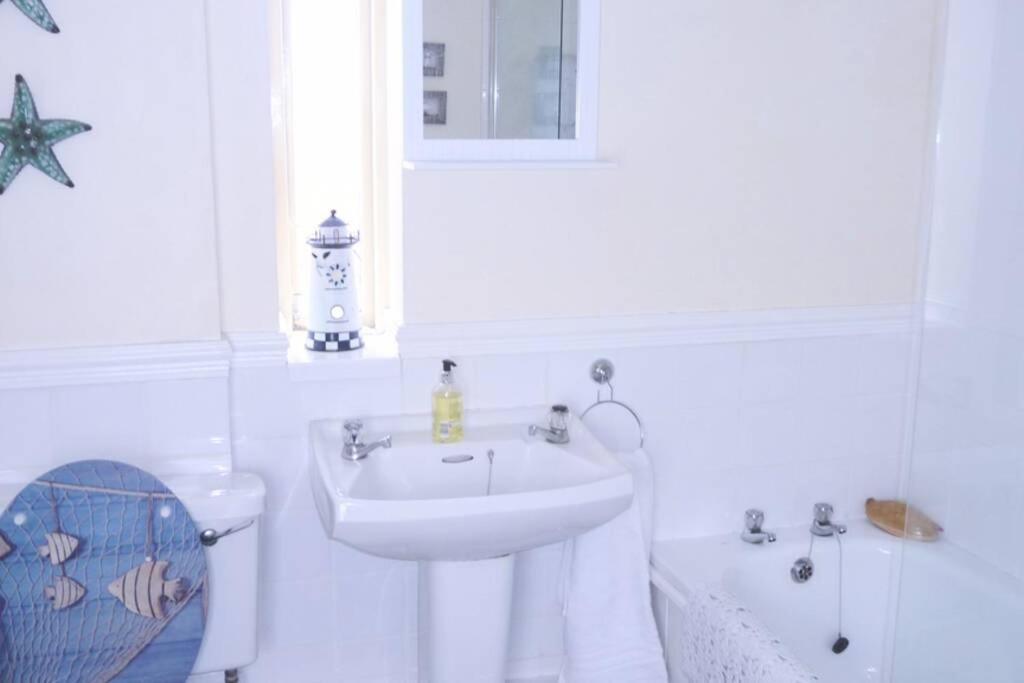 Kikas Cottage, Rear 89 Church Street, White Horse Yard Whitby Extérieur photo